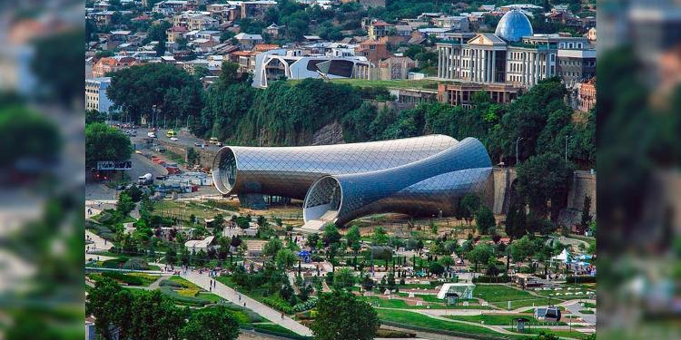 Ключ от новой жизни: уникальный справочный центр